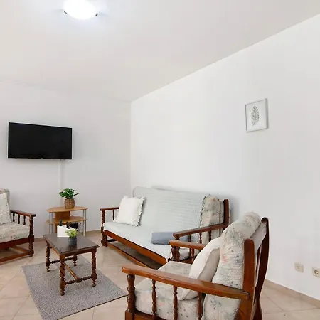 Coastal Comfort - Da Rocha