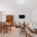 Coastal Comfort - Da Rocha アパート